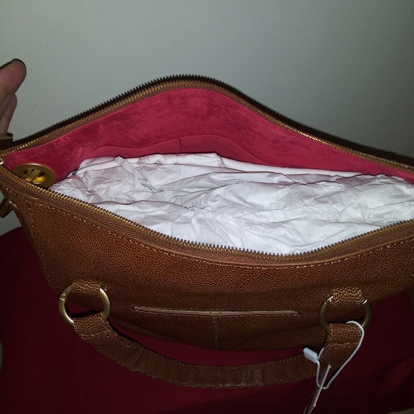 Purse - Picture 3 of 4